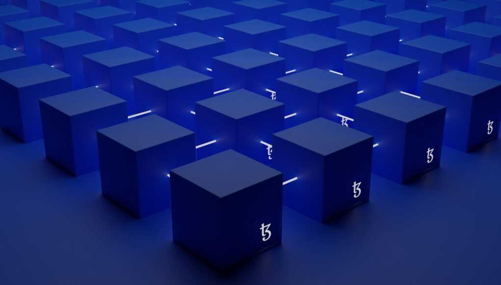 Энергетический сектор и блокчейн — учёт, торговля и микросети a group of blue cubes with numbers on them